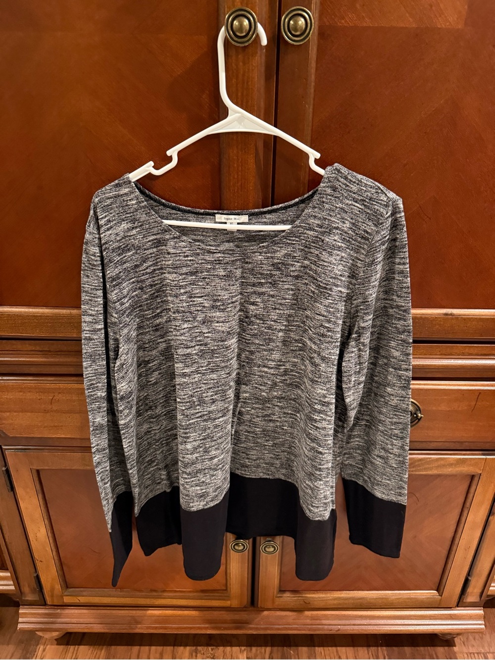 Sophie Max Heathered Gray Top with Black Accents